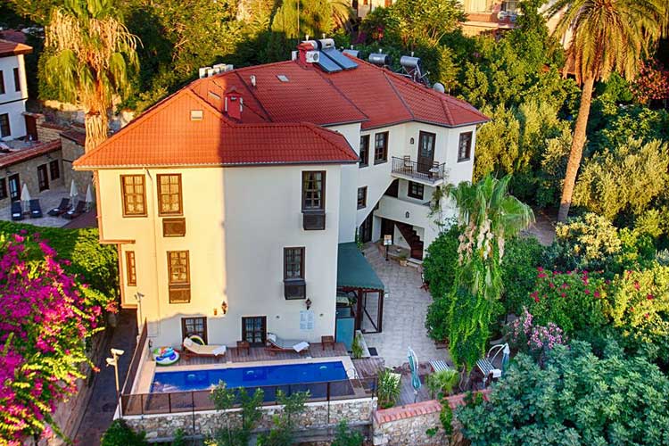 Deja Vu Boutique Hotel