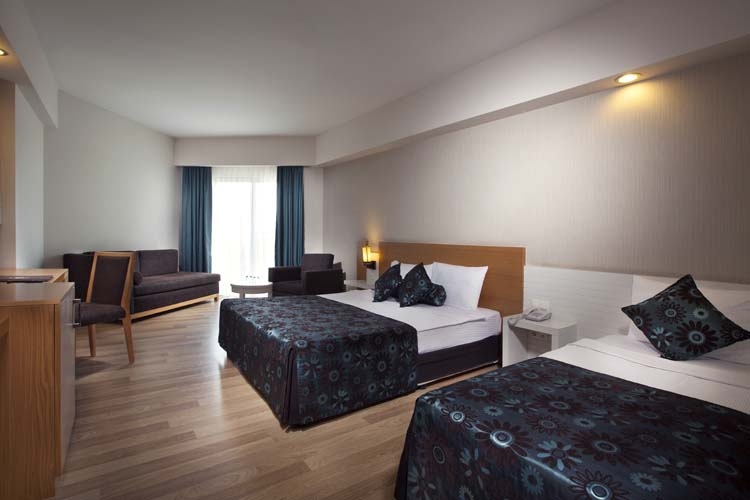 Diamond Beach Hotel & SPA