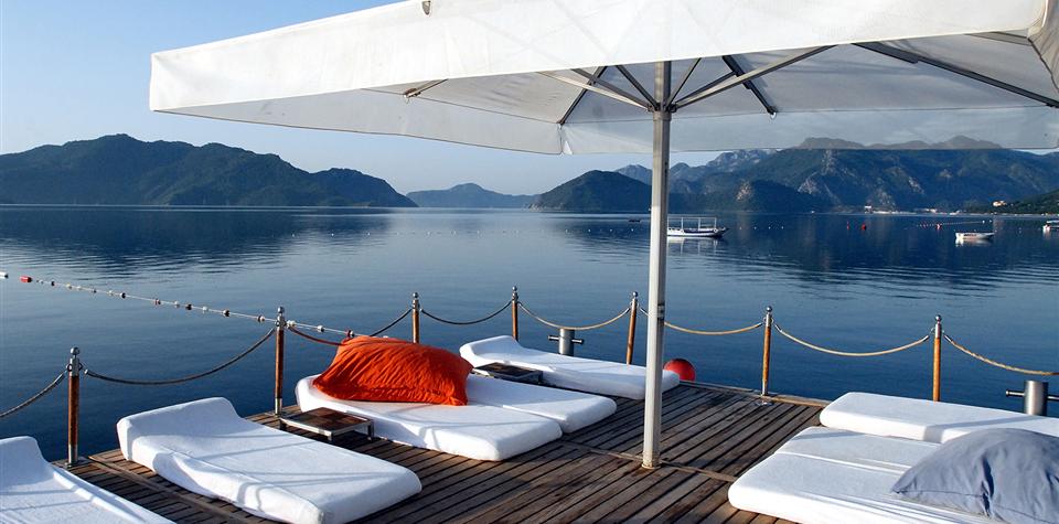 Elegance Hotel İnternational
