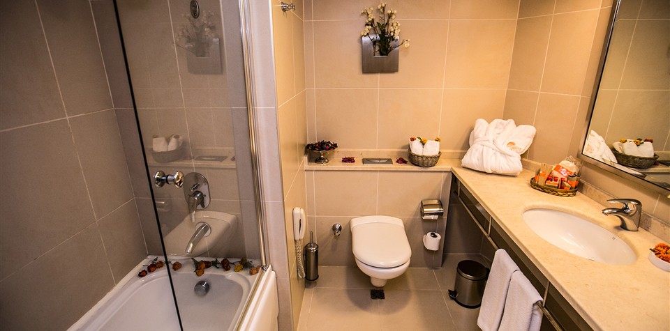Elegance Hotel İnternational