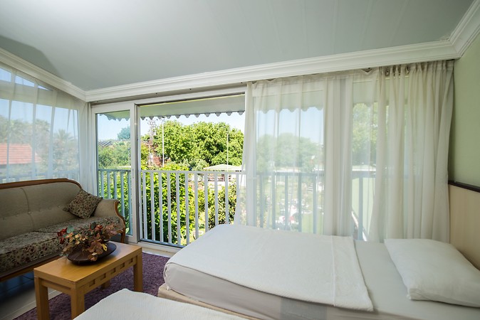 Elis Beach Hotel