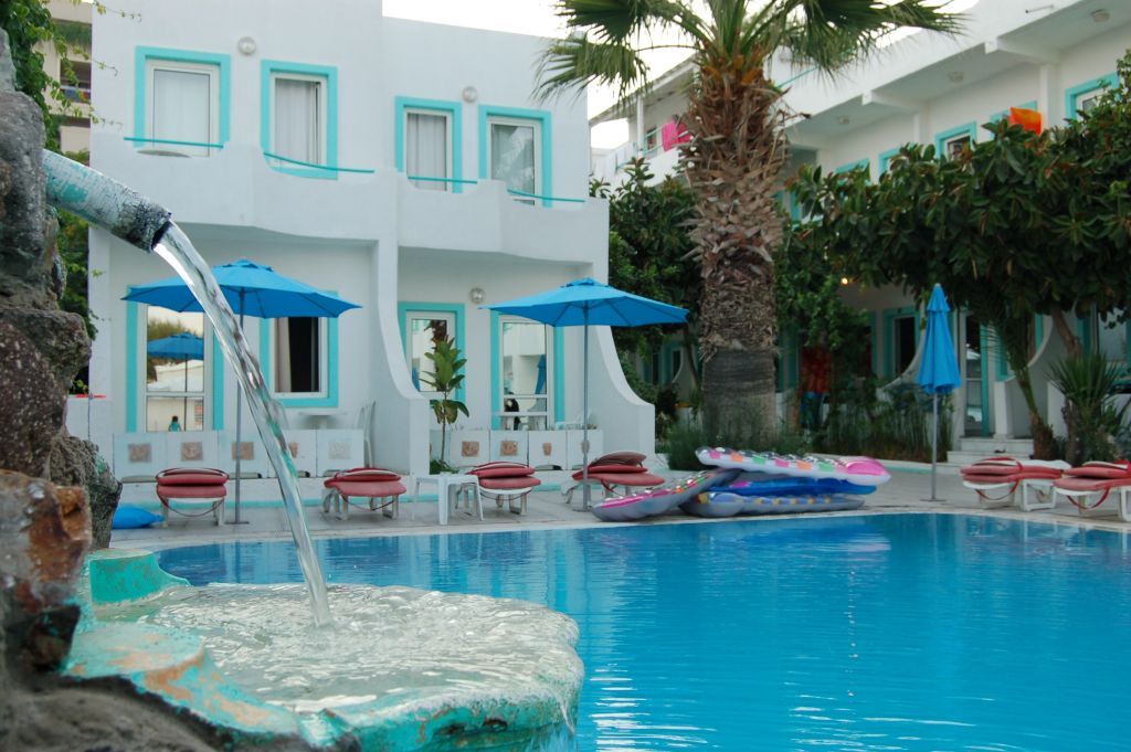 Erta Soyak Beach Hotel