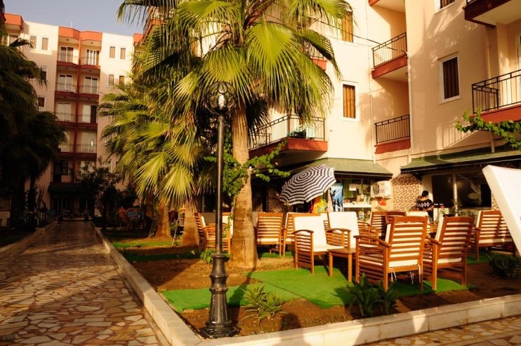 Grand Beach Otel