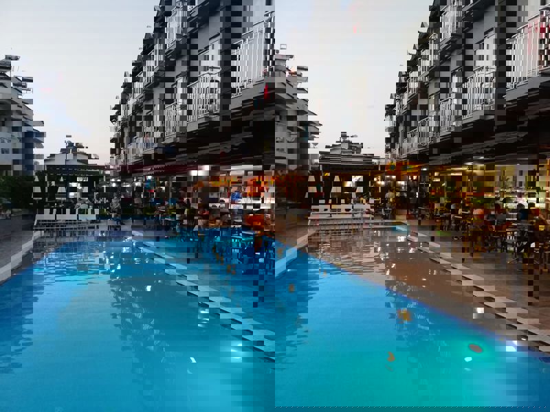Grand Nar Hotel