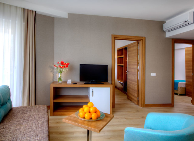 Grand Park Lara Hotel