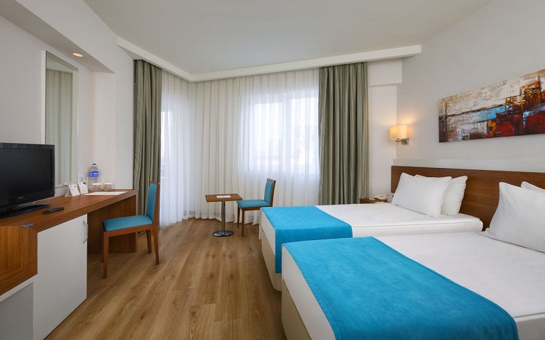 Grand Park Lara Hotel