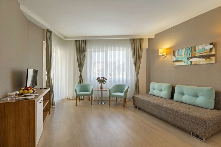 Grand Park Lara Hotel