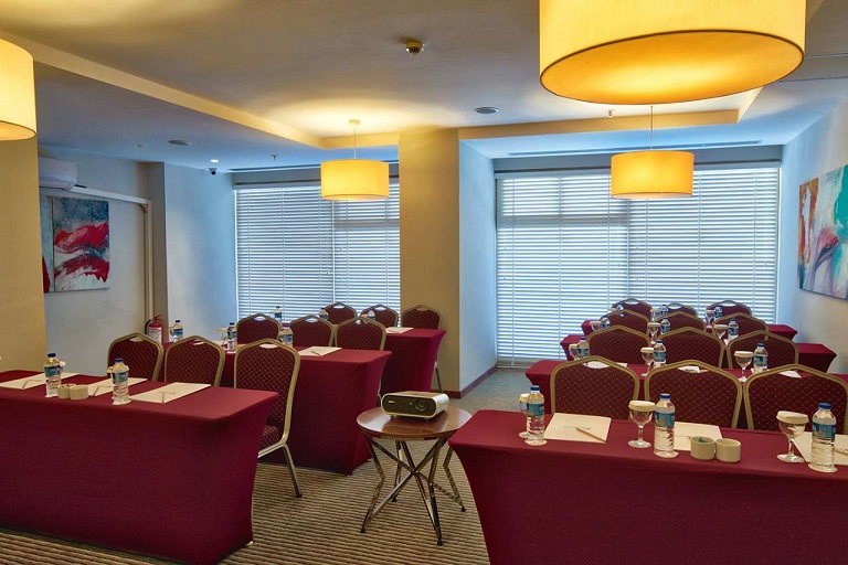 Grand Park Lara Hotel