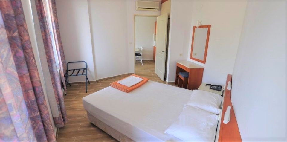 Happy Apart Hotel