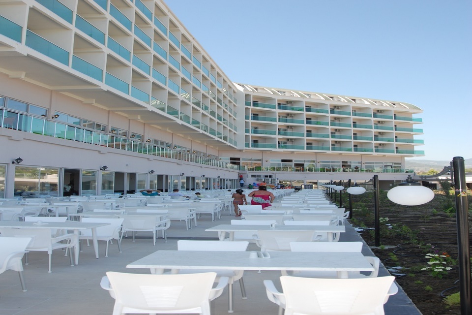 Hedef Beach Resort Hotel