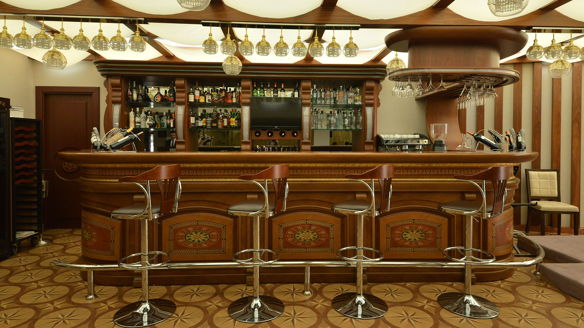 Hurry Inn Hotel