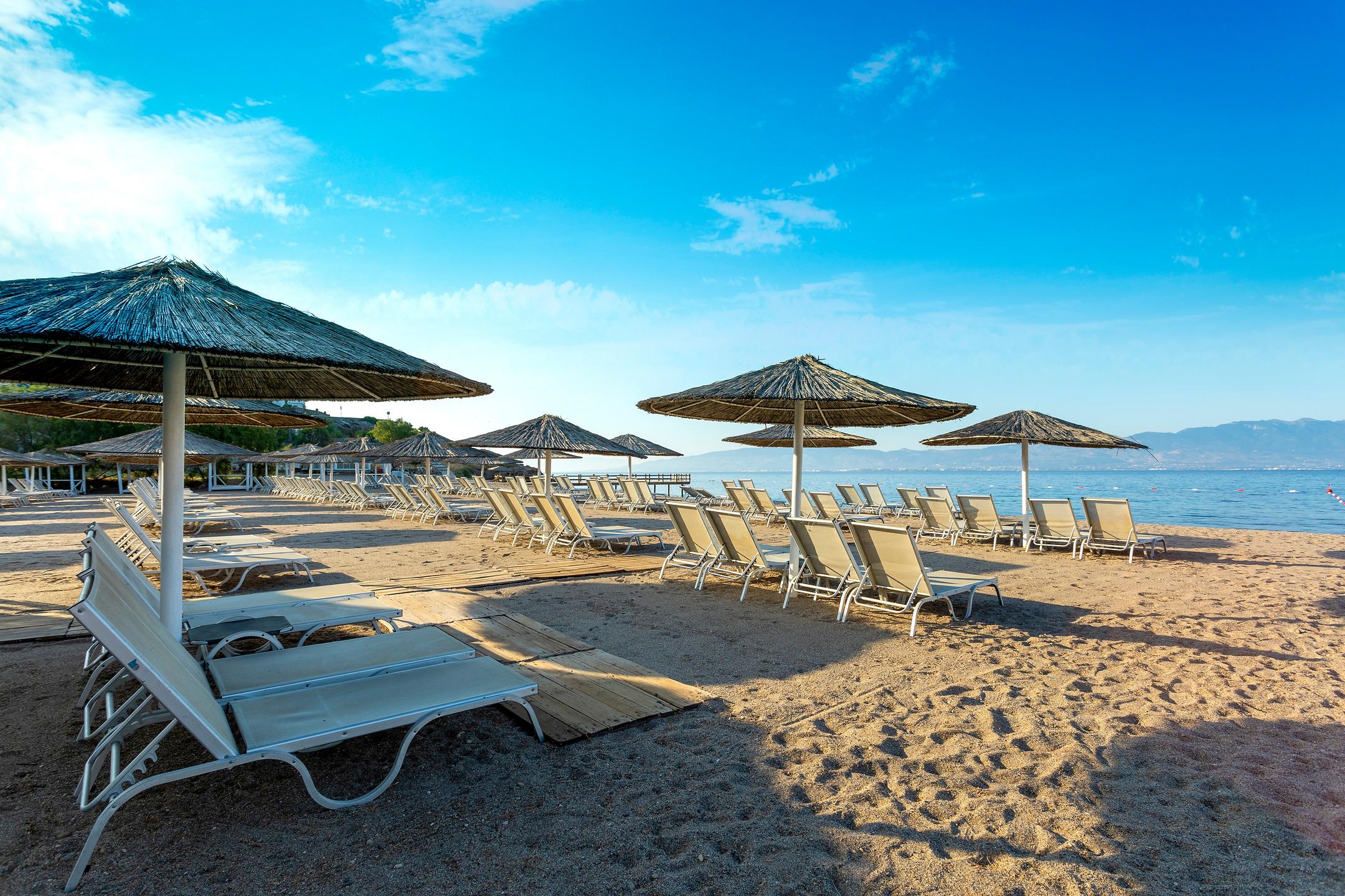 İsis Charm Beach