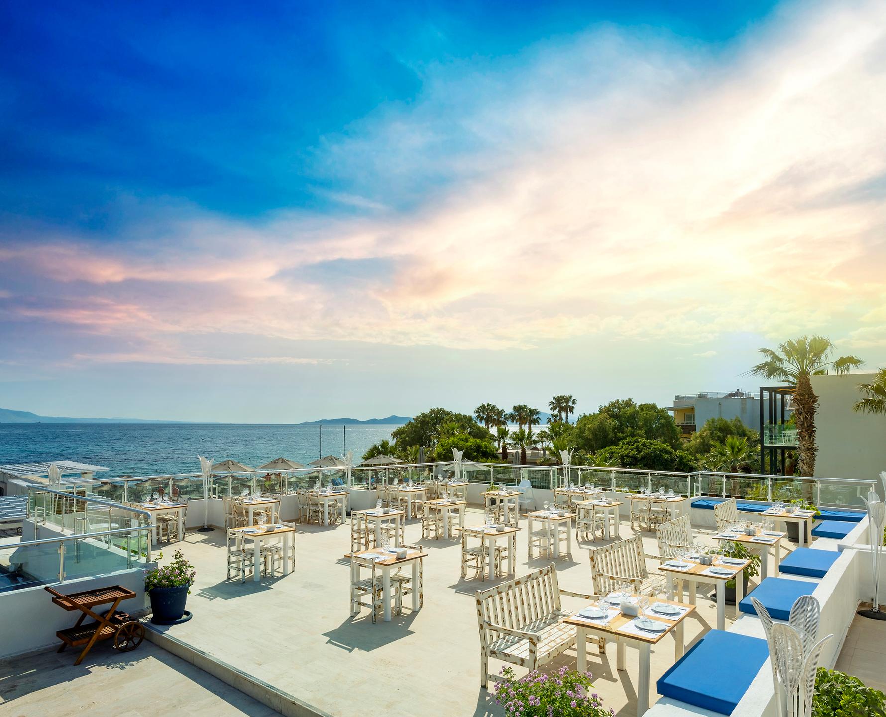 İsis Charm Beach