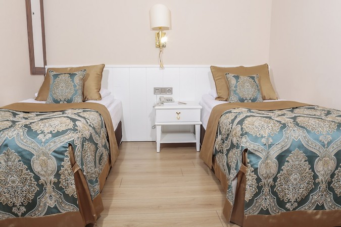 J'adore Deluxe Hotel & Spa