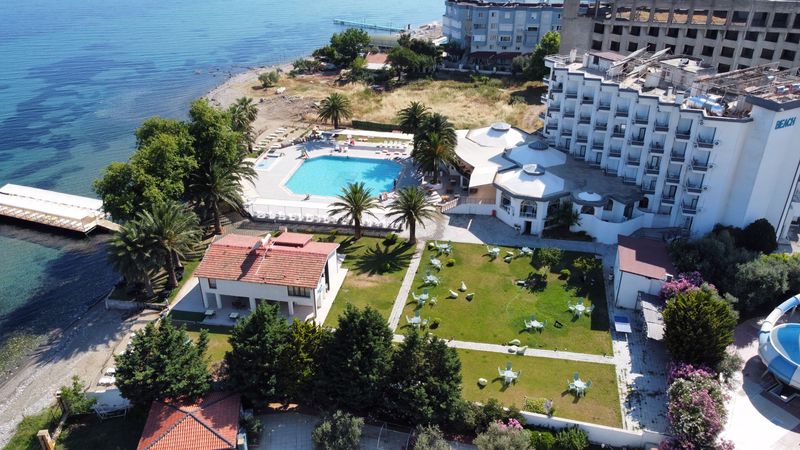 Kaju Beach Hotel