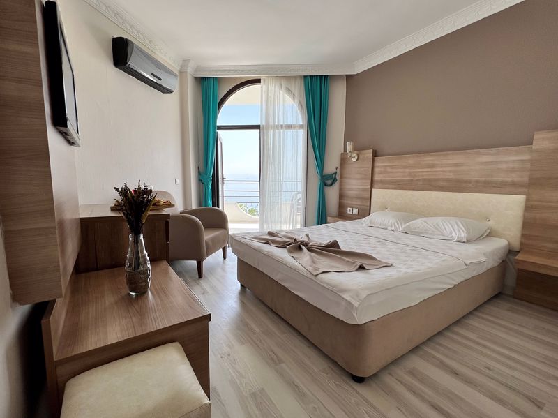 Kaju Beach Hotel