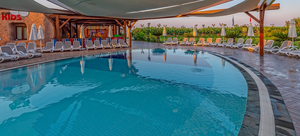 Kirman Belazur Resort & Spa