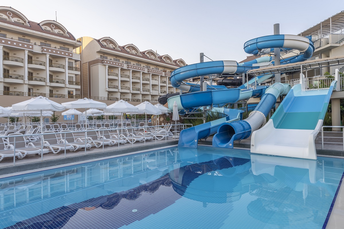 Kirman Belazur Resort & Spa