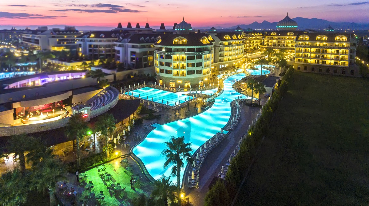 Kirman Belazur Resort & Spa