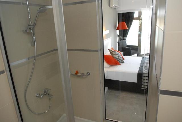Ladin Otel