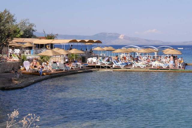 Ladin Otel