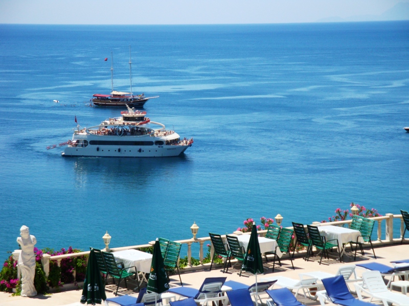 Lara Hotel