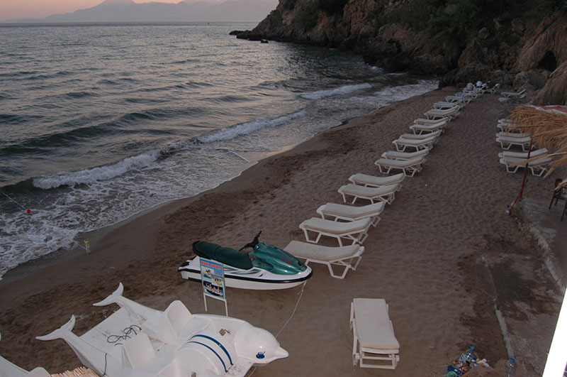 Lara Hotel