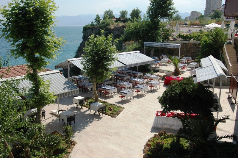 Lara Hotel