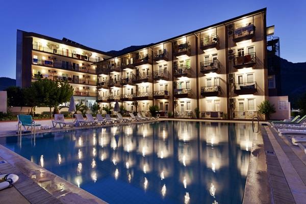 Larissa Garden Hotel