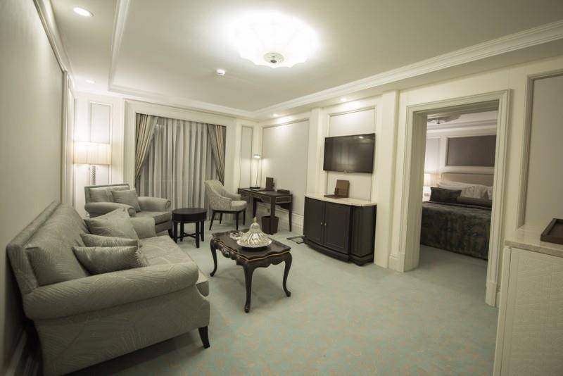 Les Ambassadeurs Hotel & Casino