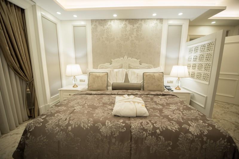 Les Ambassadeurs Hotel & Casino
