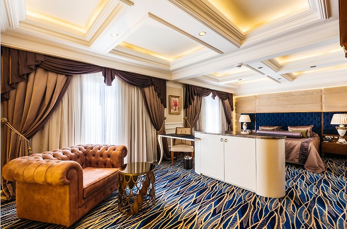 Lord's Palace Hotel