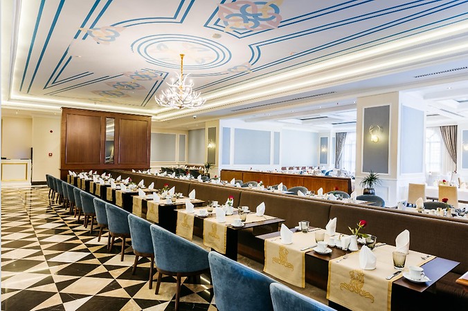 Lord's Palace Hotel