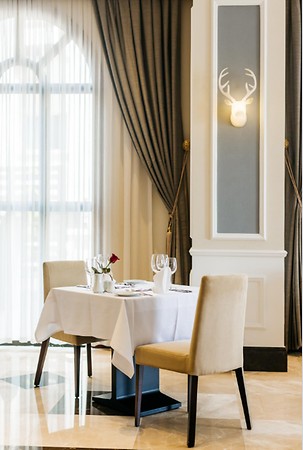 Lord's Palace Hotel