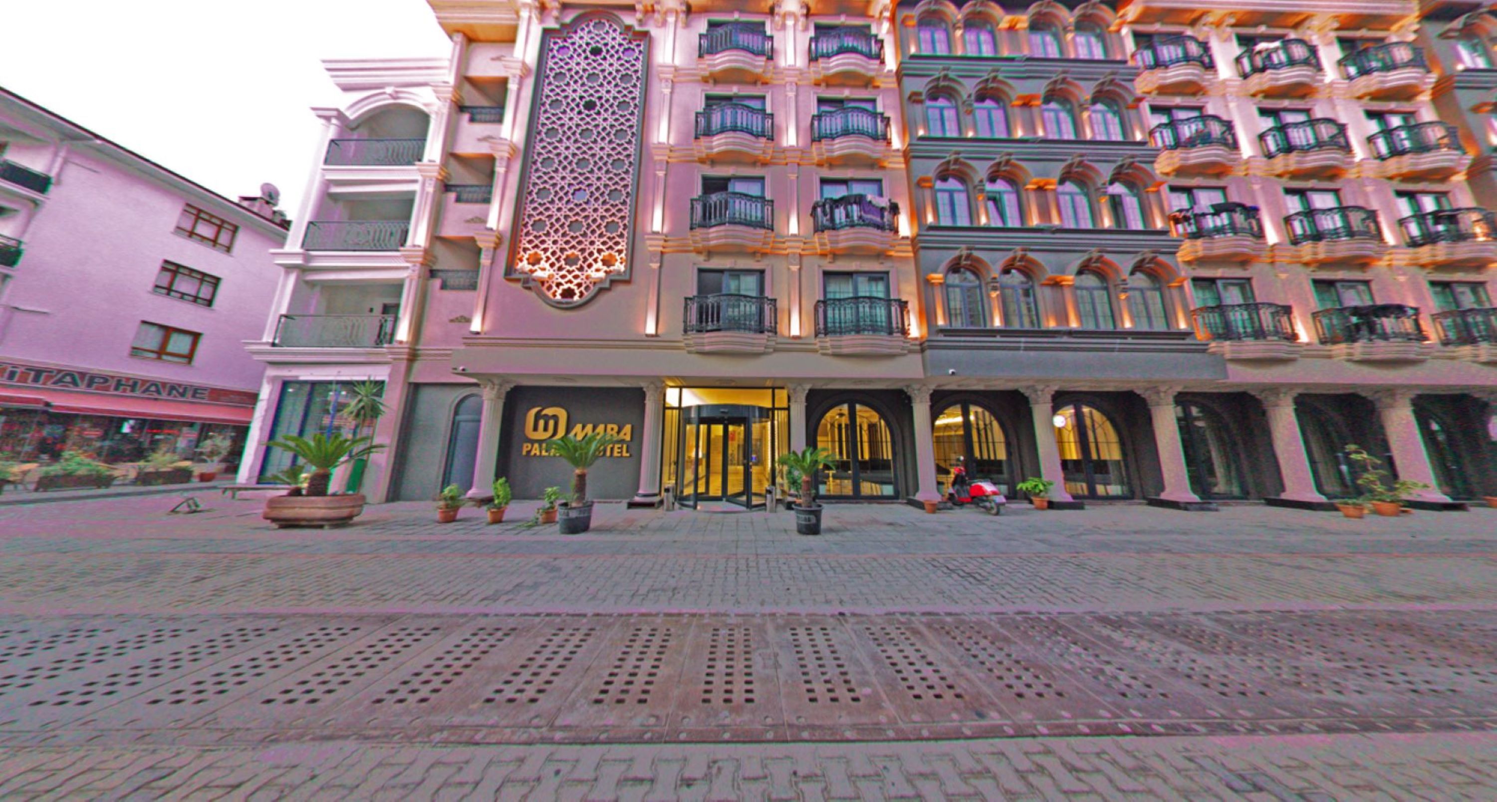 Mara Palace Hotel