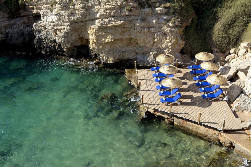 Maya Bistro Hotel Beach