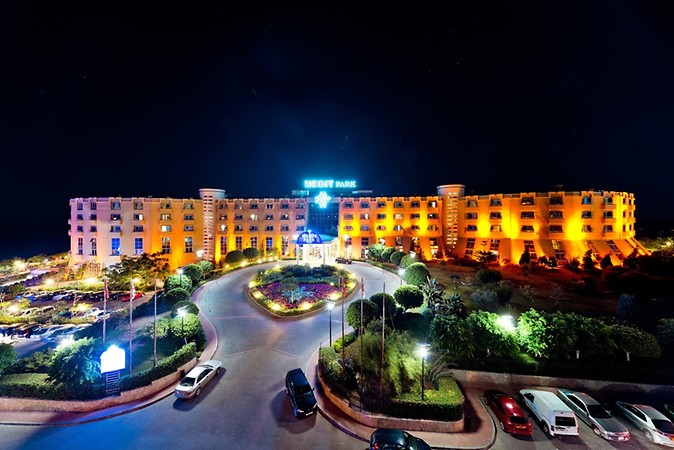 Merit Park & Casino