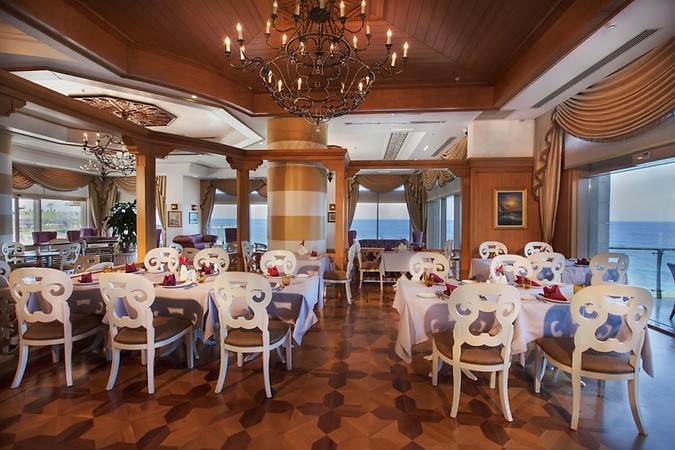 Merit Royal Premium Hotel & Casino