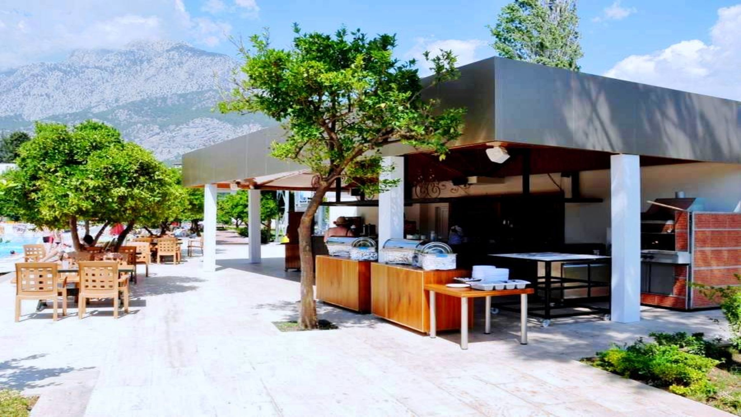 Monna Roza Garden Resort