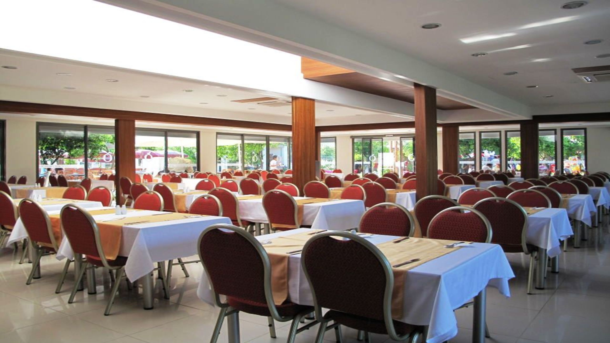 Monna Roza Garden Resort