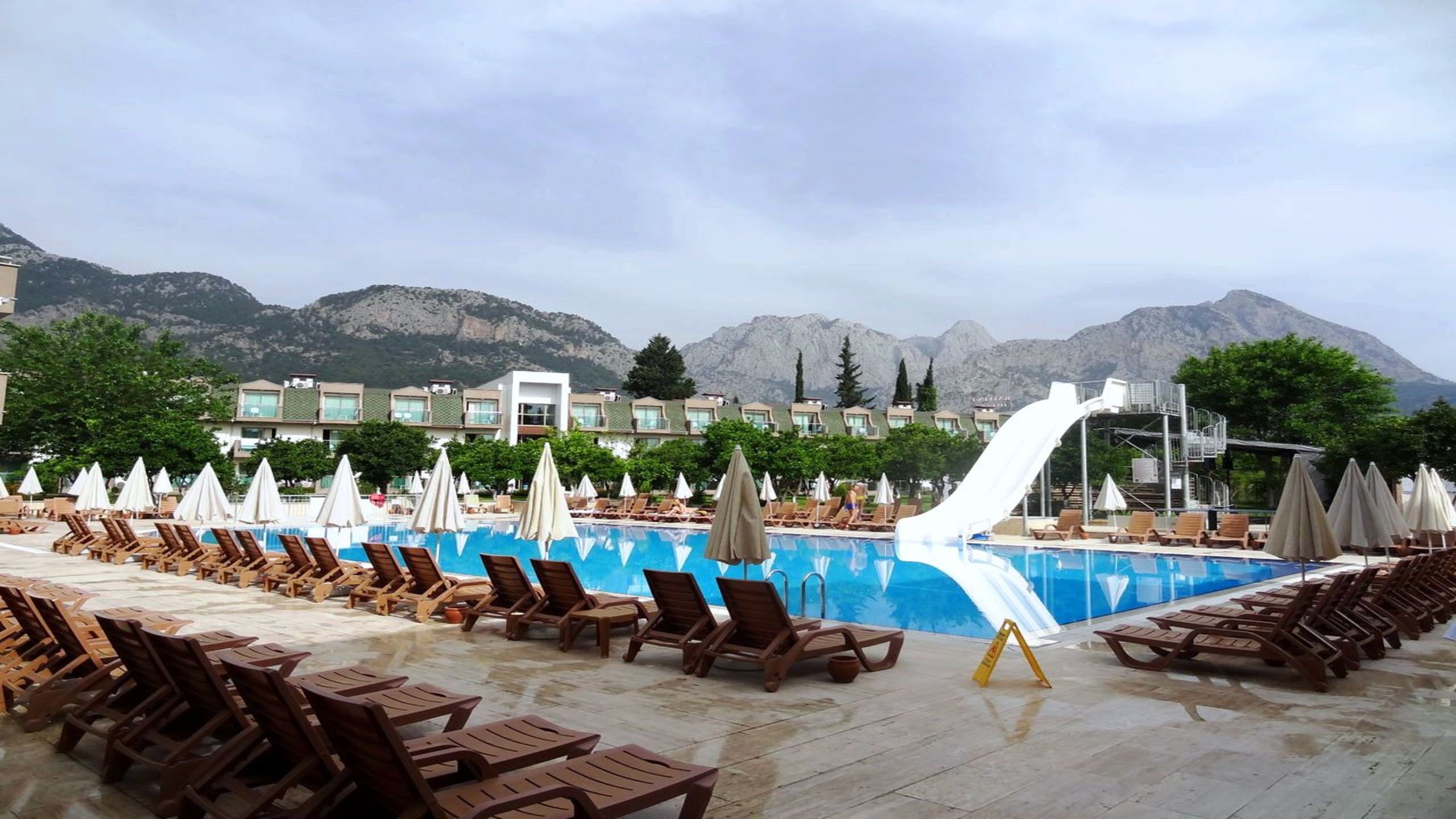 Monna Roza Garden Resort
