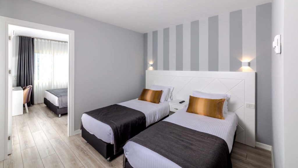 Motto Premium Hotel