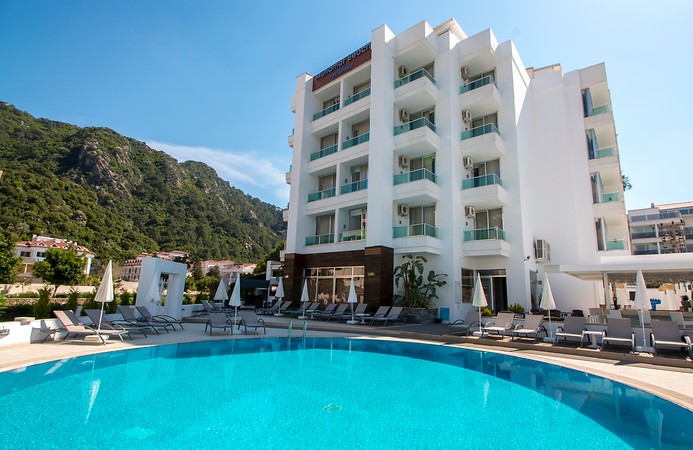 Munamar Beach Hotel