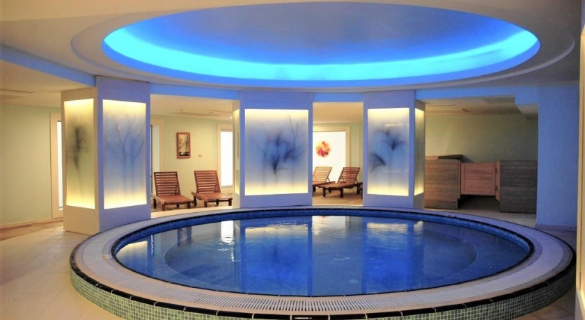 My Mira Deluxe Resort