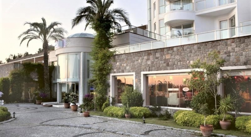 My Mira Deluxe Resort