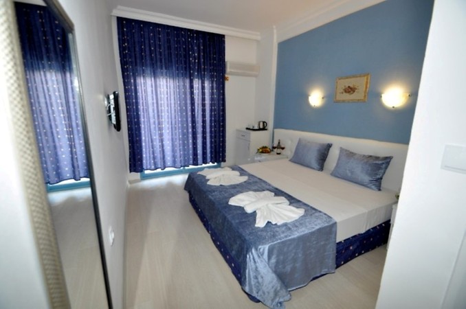 Navy Hotel