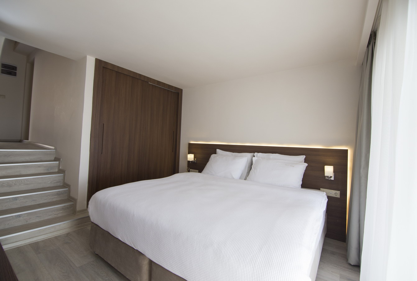 Neopol Hotel Deluxe