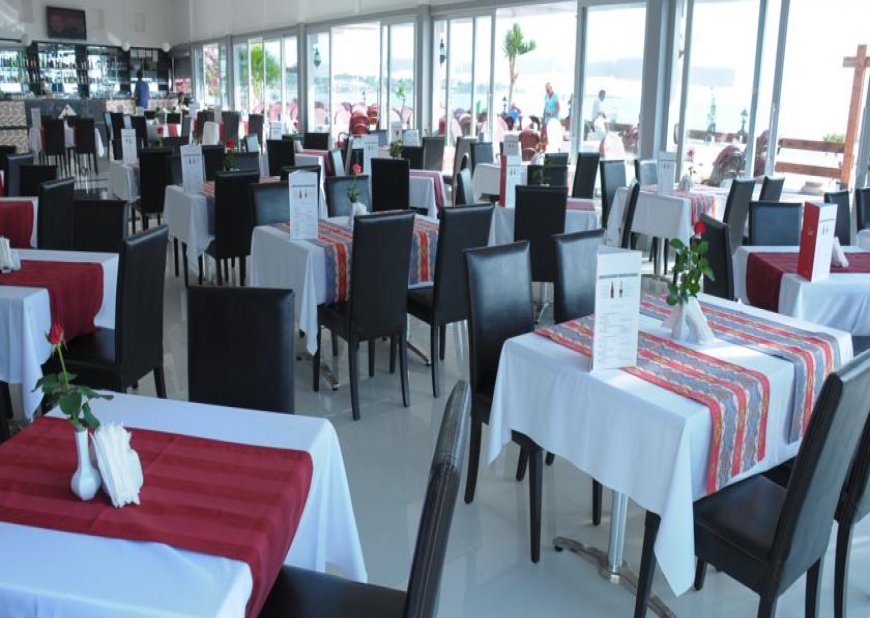 Nova Beach Hotel