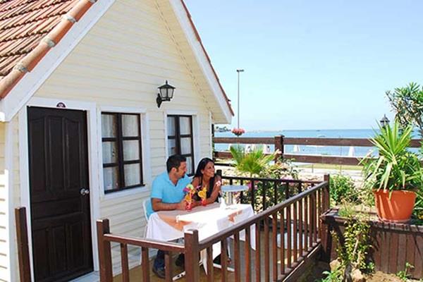 Nova Beach Hotel