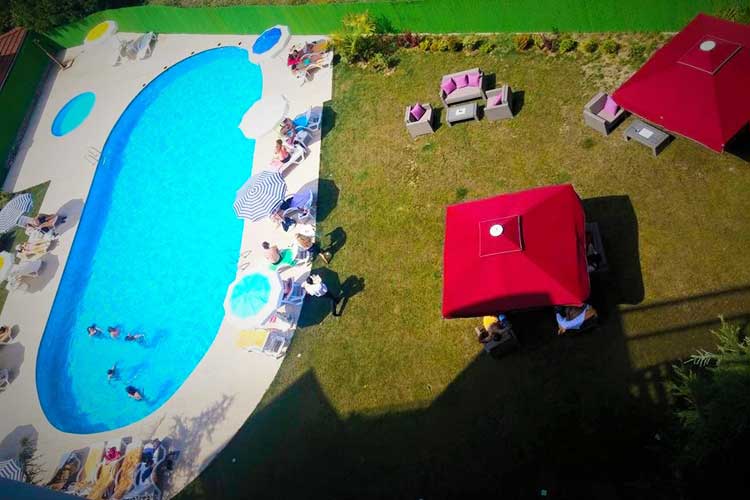 Onis Hotel